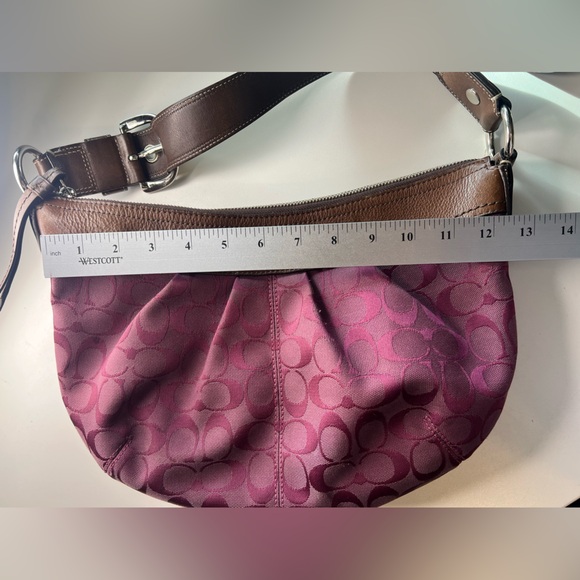 Coach Plum Soho Signature Bag F13740. Comes with small coach wallet!! - Picture 9 of 10